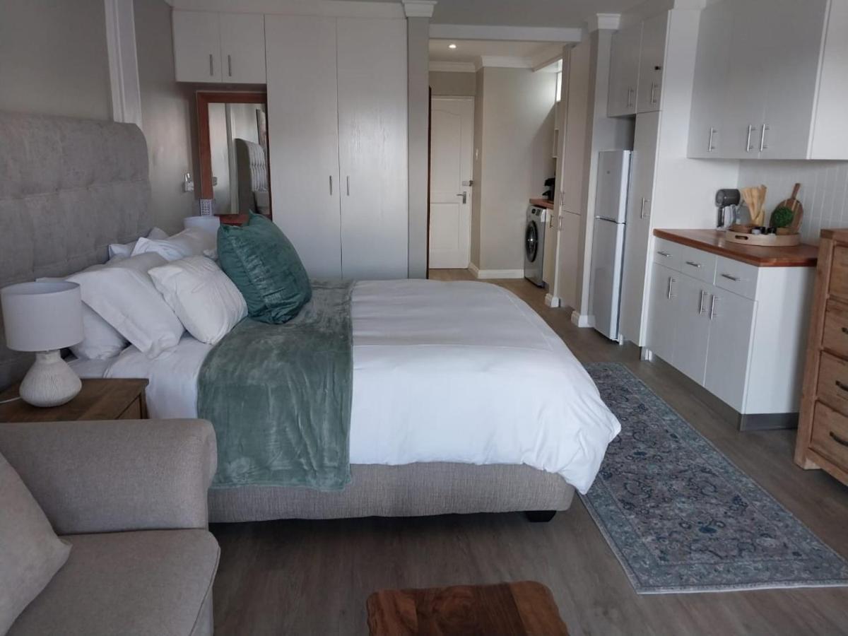 Appartamento Ships Bell 17B St Francis Bay Esterno foto